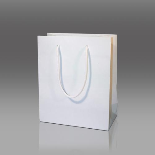 Papírtáska 20×24 cm, fehér