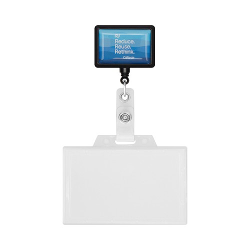 Téglalap alakú, visszahúzható kártyatartó logóval.