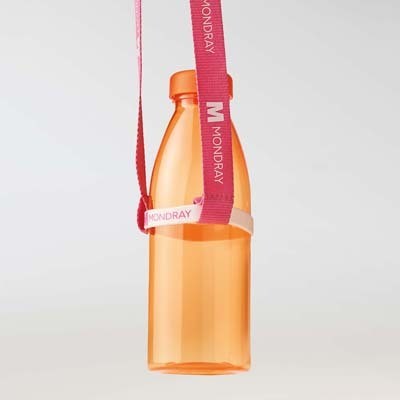 Szitanyomott poliészter palack- és pohártartó nyakpánt.